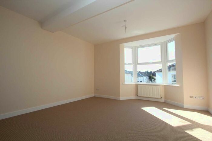 1 Bedroom Flat To Rent In South Farm Road, Worthing, BN14