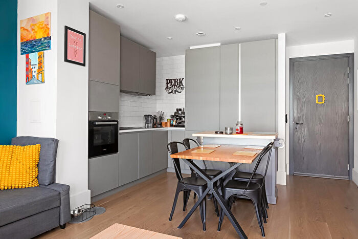 1 Bedroom Flat For Sale In High Street, Croydon, CR0