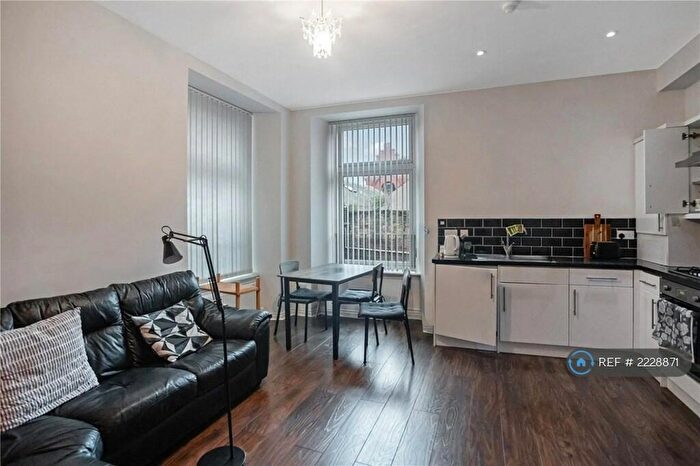 2 Bedroom Flat To Rent In Gellatly Street, Dundee, DD1