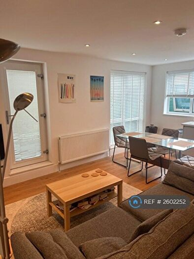 2 Bedroom Flat To Rent In Cameron Court, London, E12