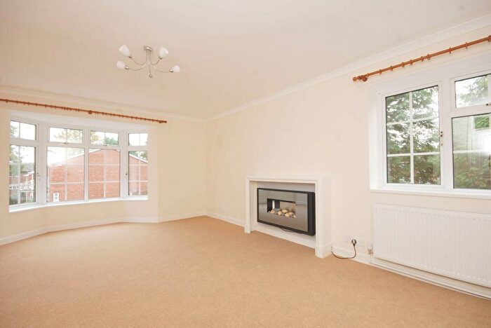 2 Bedroom Flat For Sale In Brooklyn Court, Woking, GU22