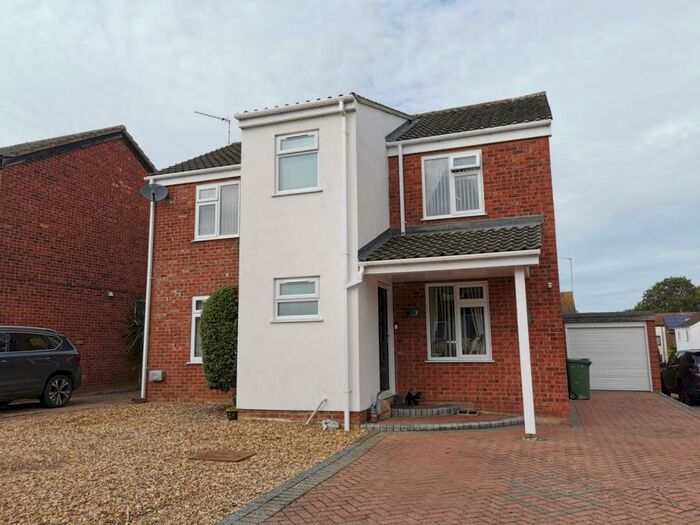 4 Bedroom House To Rent In Orchard Road, Spixworth, Norwich, NR10