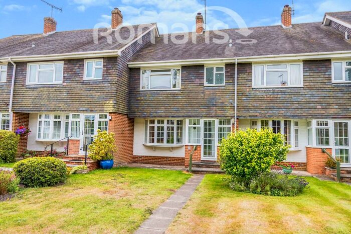 3 Bedroom Terraced House To Rent In Stockbridge, Winchester, SO20