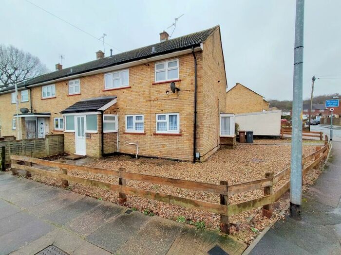 3 Bedroom House To Rent In Chells Way, Stevenage, SG2