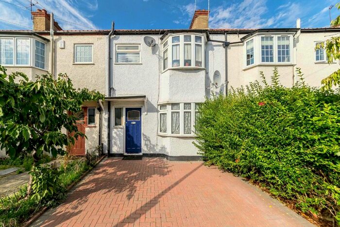 1 Bedroom Flat To Rent In Bicester Road, Richmond, TW9