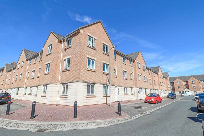 2 Bedroom Apartment To Rent In Macfarlane Chase, Weston-super-Mare, BS23