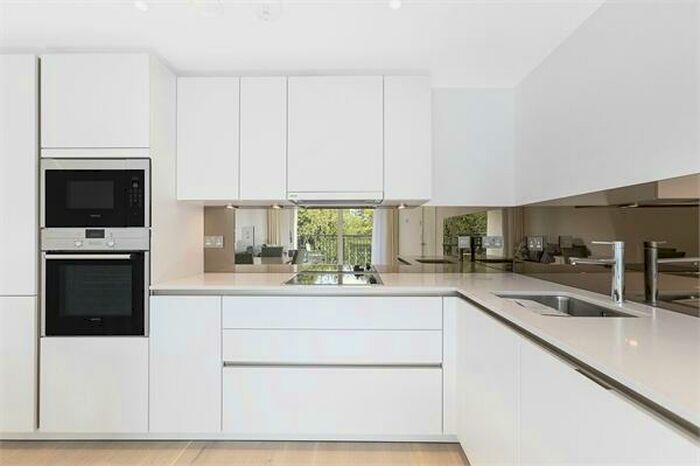 1 Bedroom Apartment To Rent In Claremont House, - Quebec Way, Canada Water, London, SE16