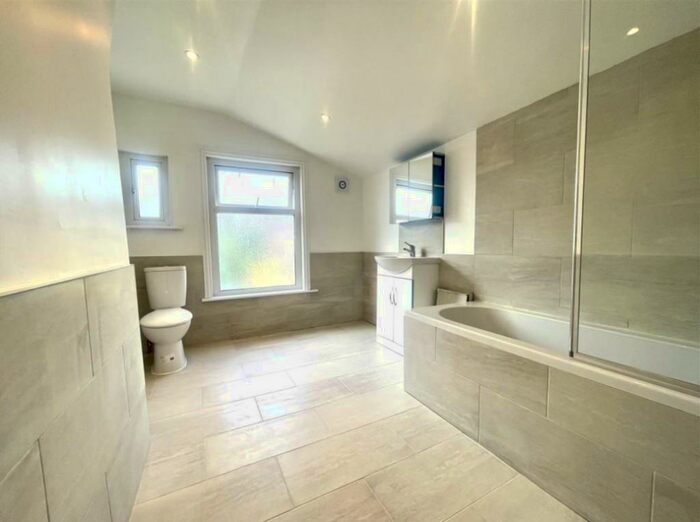 2 Bedroom Terraced House To Rent In Haselbury Road, Edmonton, N18