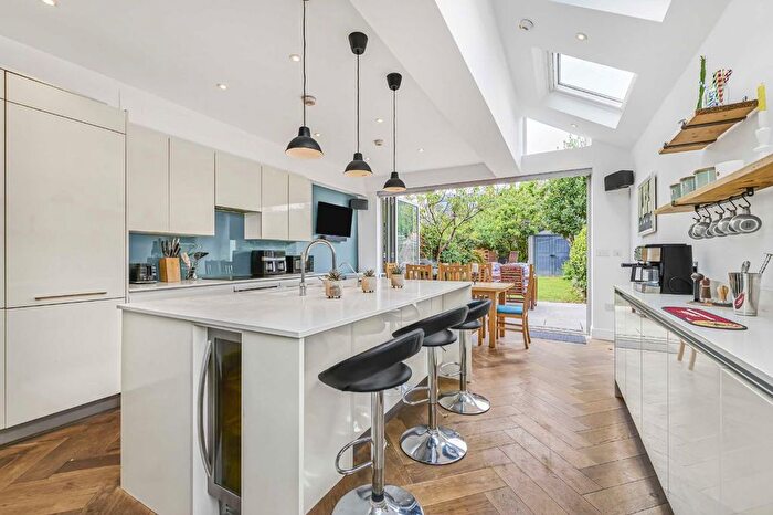 4 Bedroom Terraced House For Sale In Haverhill Road, Balham, SW12