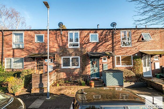 3 Bedroom Terraced House For Sale In Braybourne Close, Uxbridge, UB8