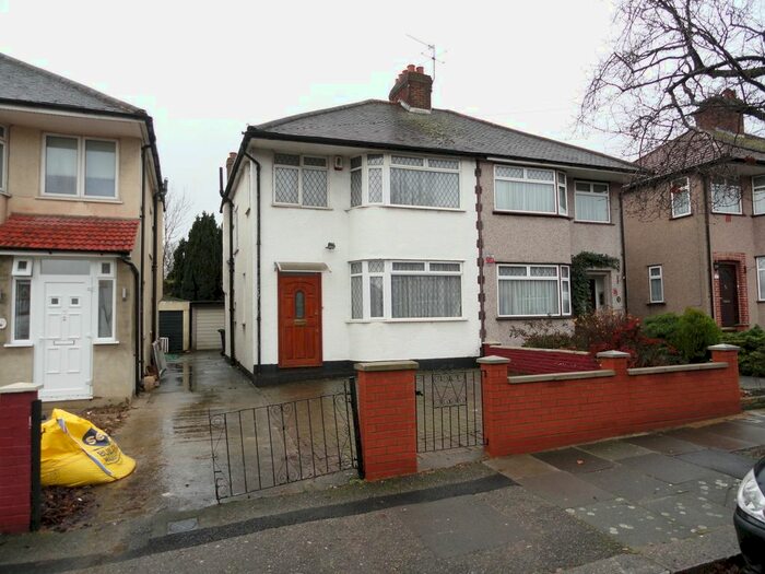 3 Bedroom Semi-Detached House To Rent In Alderney Gardens, Northolt Middlesex UB5