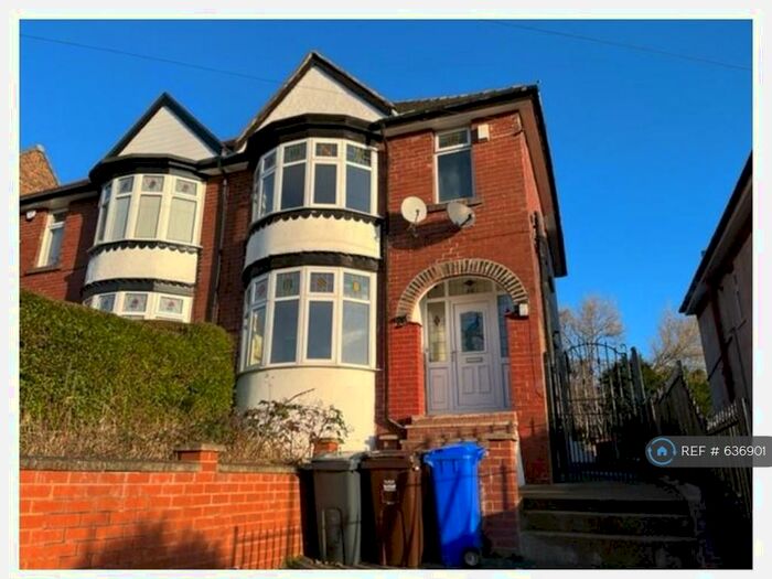 3 Bedroom Semi-Detached House To Rent In Shirecliffe Lane, Sheffield, S3