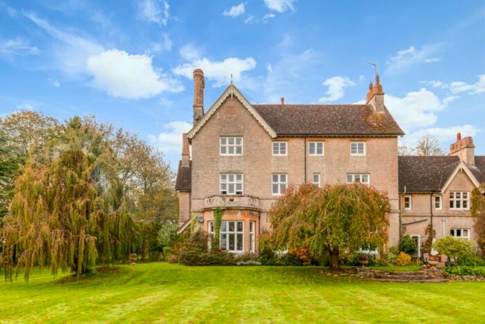 3 Bedroom Apartment To Rent In Fringford, Near Bicester, OX27