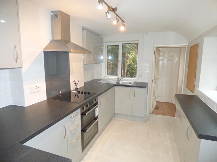 3 Bedroom House To Rent In High Street, Hanslope, MK19