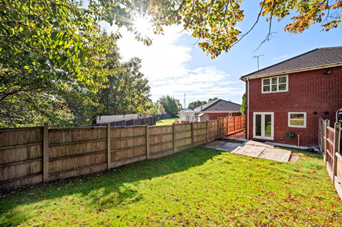 2 Bedroom Semi-Detached House For Sale In Traynor Close, Middleton, Manchester, M24