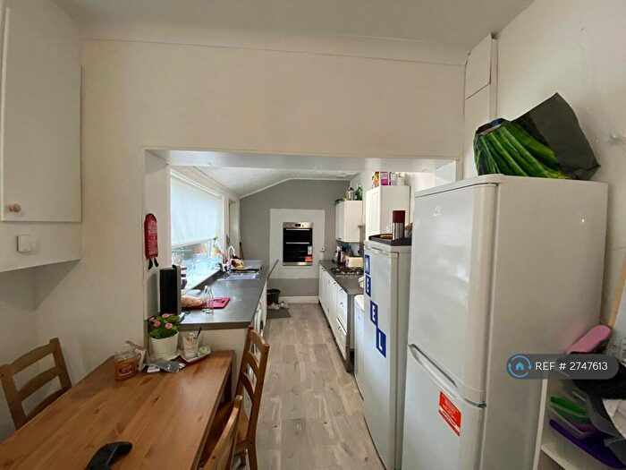 5 Bedroom Terraced House To Rent In Liverpool Street, Salford, M5