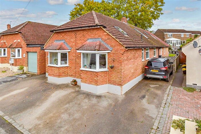 5 Bedroom Chalet For Sale In Grange Crescent, St. Michaels, Tenterden, Kent, TN30