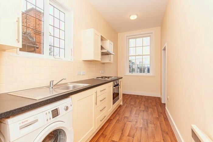 1 Bedroom Flat To Rent In East St Helen Street, Abingdon, OX14