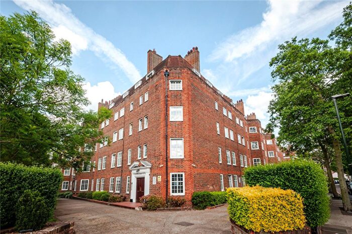 2 Bedroom Flat For Sale In Richmond Road, Twickenham, TW1