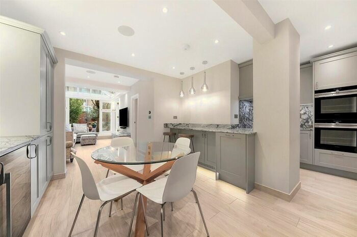2 Bedroom Maisonette To Rent In Chalcot Square, Primrose Hill, London, NW1