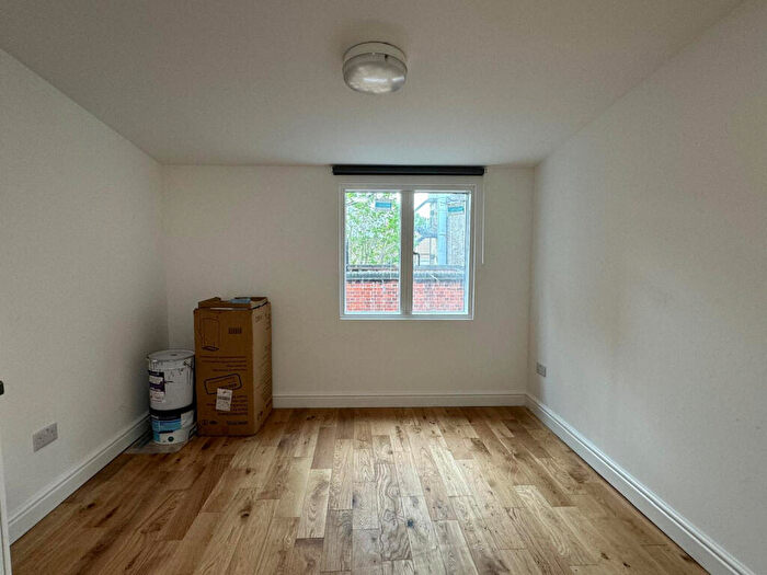 Character Property To Rent In Mare Street, Hackney, London, E8