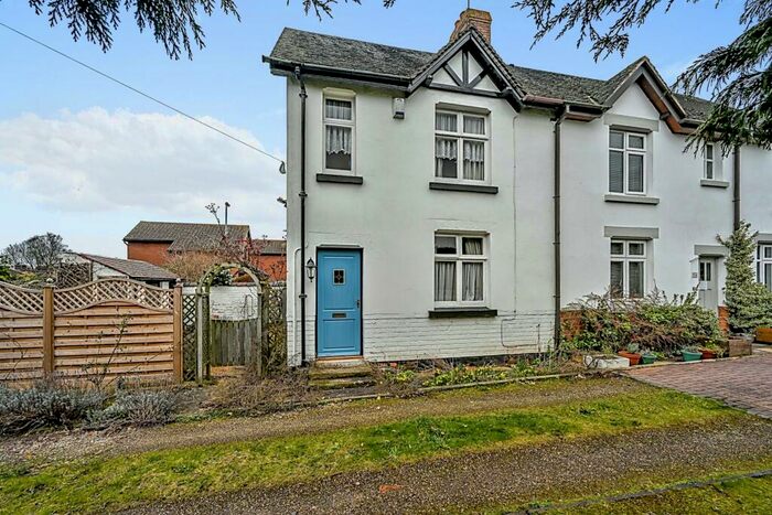 2 Bedroom Cottage To Rent In Brewery Lane. Great Haywood, ST18