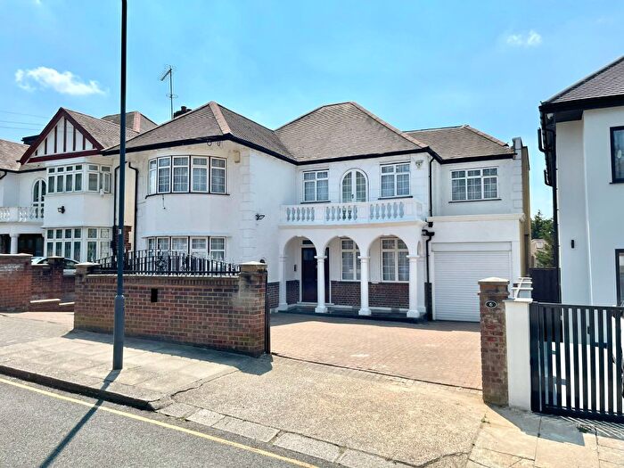 5 Bedroom Detached House To Rent In Alexander Avenue, London, NW10