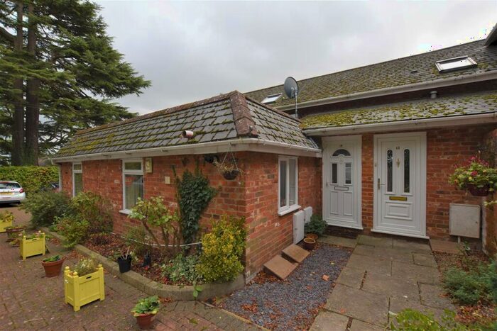 2 Bedroom Apartment To Rent In Warren House, St Peters Avenue, RG4