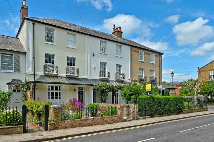 4 Bedroom Terraced House For Sale In Kings Road, Windsor, Berkshire, SL4