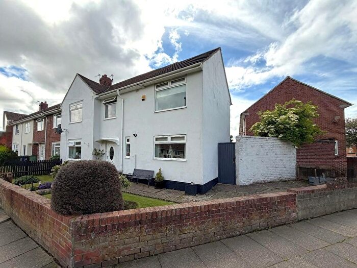 4 Bedroom End Of Terrace House For Sale In Crieff Walk, Hartlepool, TS25