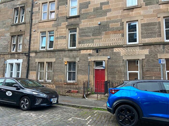1 Bedroom Flat To Rent In Springwell Place, Dalry, Edinburgh, EH11