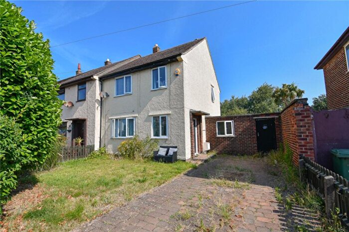 3 Bedroom Semi-Detached House For Sale In Berrylands Road, Moreton, Wirral, CH46