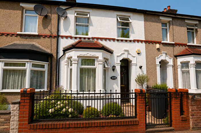 2 Bedroom Terraced House For Sale In Suffolk Road, Barking, IG11