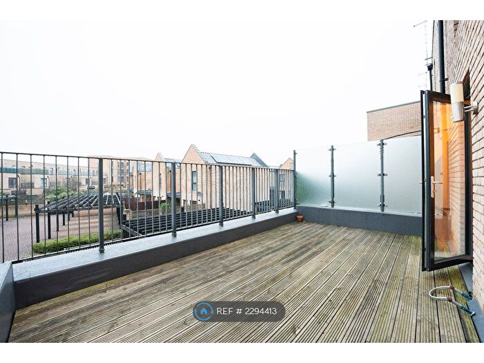 4 Bedroom Terraced House To Rent In Whittle Avenue, Trumpington, Cambridge, CB2