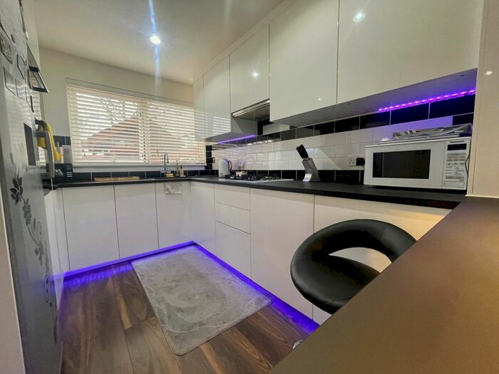 4 Bedroom Property To Rent In Wainers Croft, Greenleys, Milton Keynes MK12