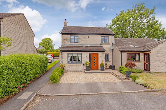 3 Bedroom Semi-Detached House For Sale In The Meadows, Great Longstone, Bakewell, DE45