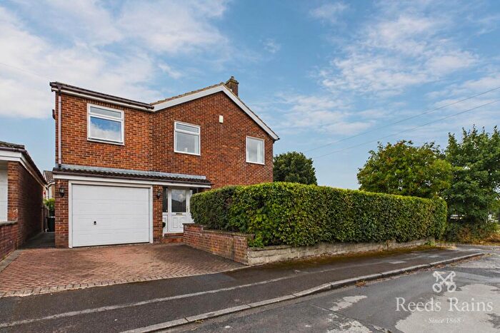 5 Bedroom Detached House For Sale In Salisbury Road, Scholes, Cleckheaton, West Yorkshire, BD19