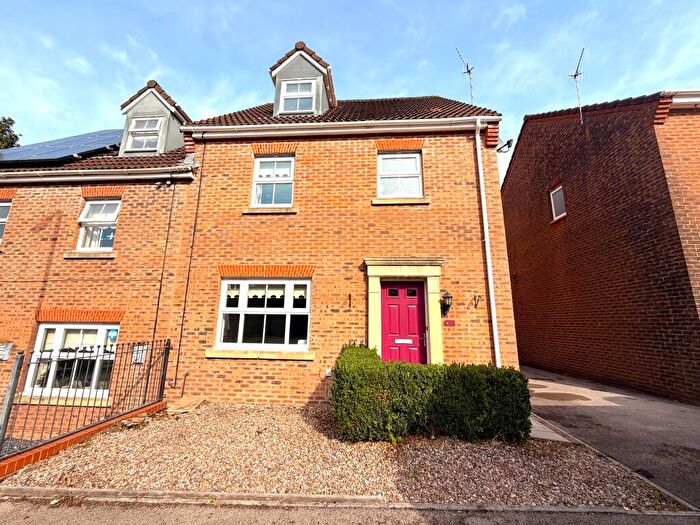 4 Bedroom Semi Detached House For Sale In Cwm Braenar, Pontllanfraith, Caerphilly County Borough, NP12