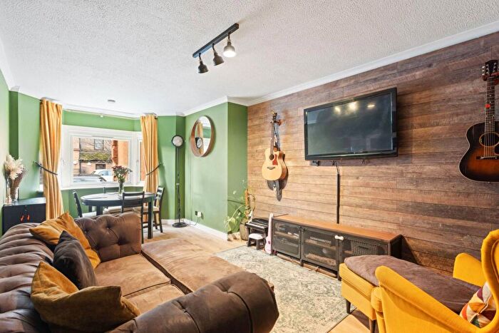 2 Bedroom Flat For Sale In / Dudley Avenue South, Edinburgh, EH6