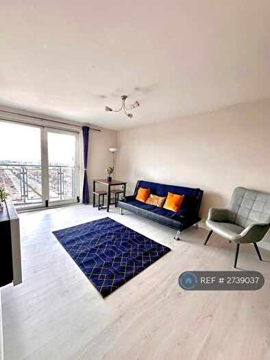 2 Bedroom Flat To Rent In City Gate House, Ilford, IG2