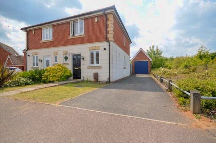 2 Bedroom House To Rent In Lord Nelson Drive, NR5