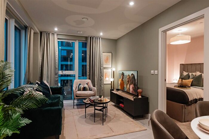 1 Bedroom Flat To Rent In New York Square, Soyo, Quarry Hill, Leeds, West Yorkshire, LS2