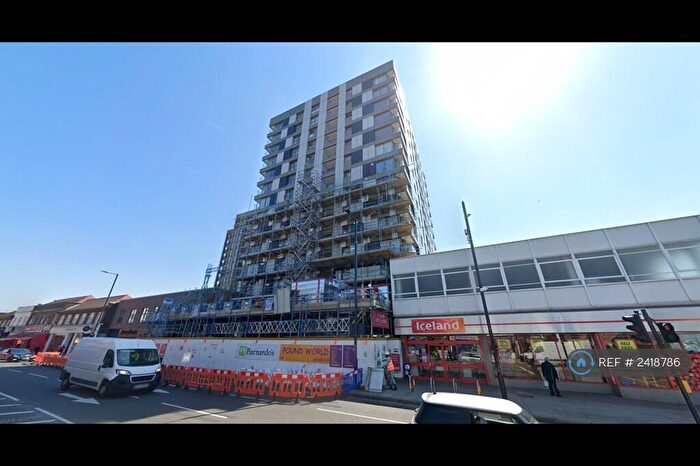 2 Bedroom Flat To Rent In Premier House, Edgware, HA8