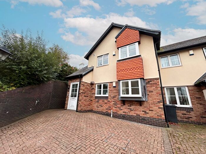 2 Bedroom Flat For Sale In Pentre Wech, Conwy, LL32