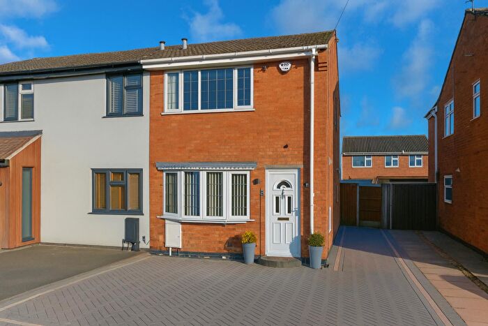 2 Bedroom Semi Detached House For Sale In Garnette Close, Nuneaton, CV10