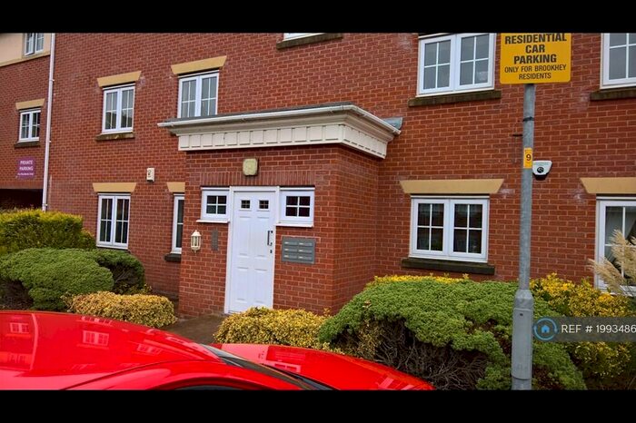 2 Bedroom Flat To Rent In Brookhey, Hyde, SK14