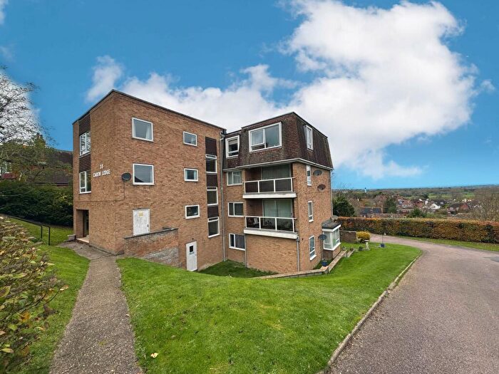 1 Bedroom Flat To Rent In Carew Road, Eastbourne, BN21
