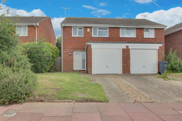 3 Bedroom Semi-Detached House To Rent In Wear Road, Worthing, BN13