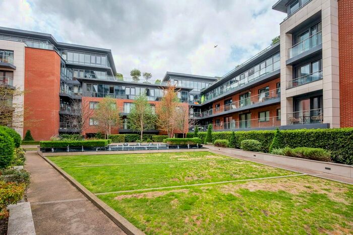 2 Bedroom Flat To Rent In Chartfield Avenue, Putney, London, SW15