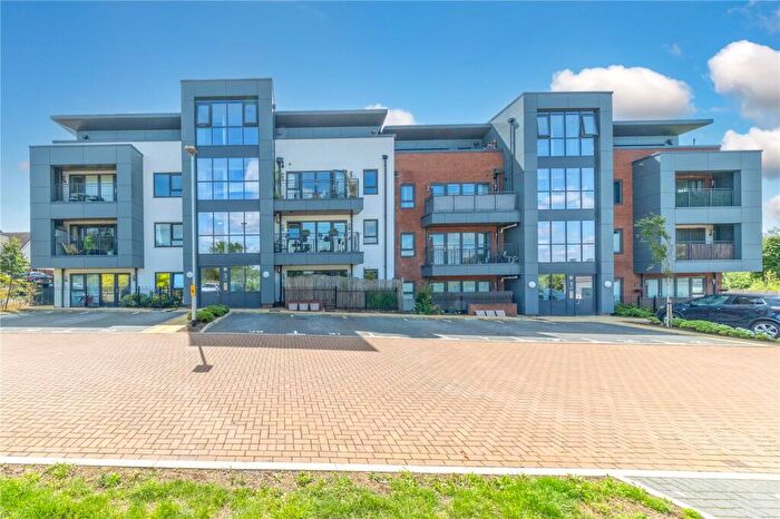1 Bedroom Penthouse For Sale In Coral Link, Redhouse Park, Milton Keynes, Buckinghamshire, MK14